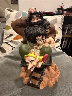 Vintage Harry Potter & Hagrid Gringotts Coin Piggy bank